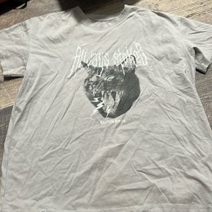 women’s medium dutch shirt